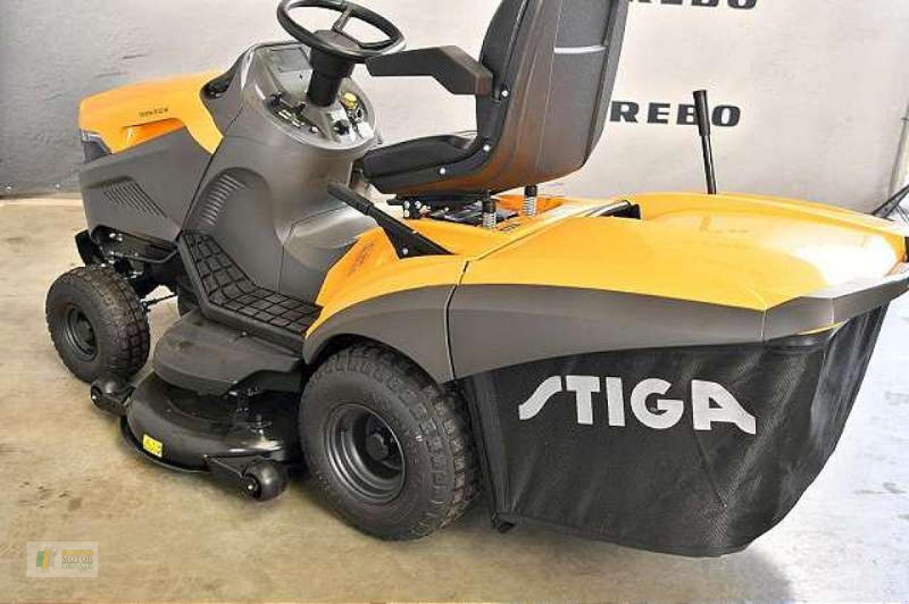 Rasentraktor van het type Stiga ESTATE 9122W, Neumaschine in Winsen (Foto 2)