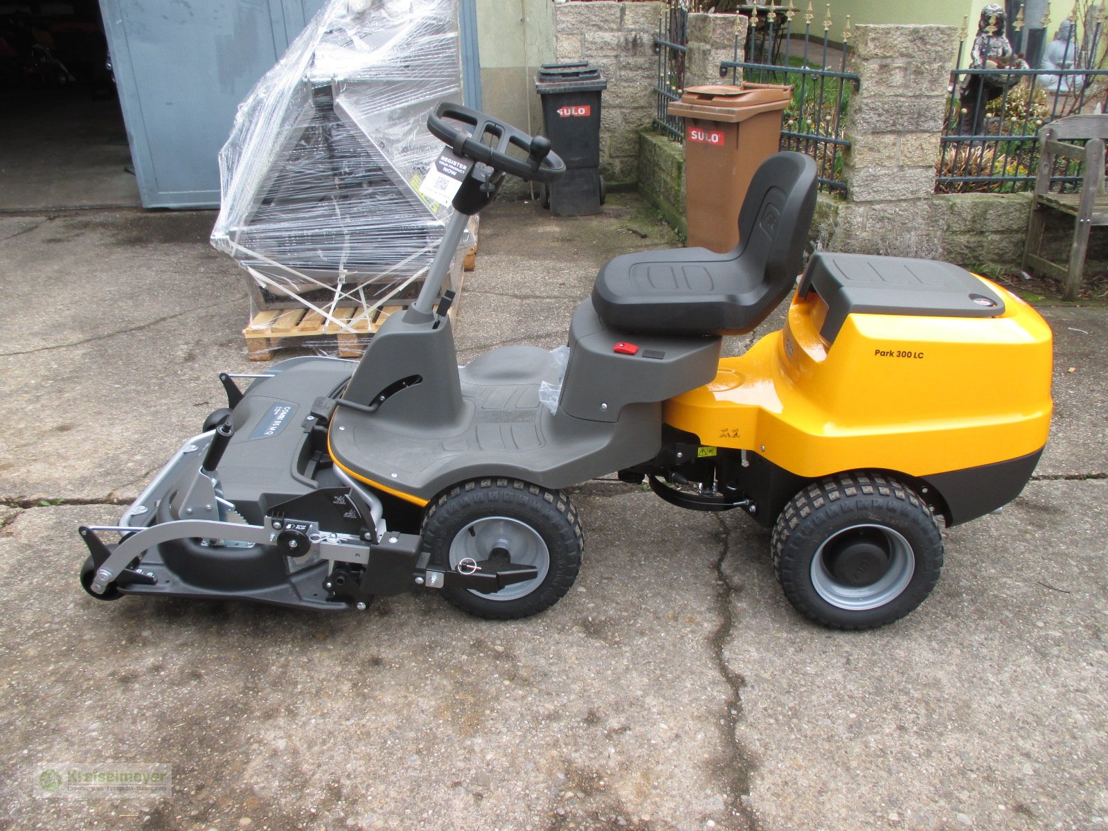 Rasentraktor typu Stiga Frontmäher Park 300 LC Hydrostat m. 85 cm Combimähwerk, Neumaschine v Feuchtwangen (Obrázek 1)