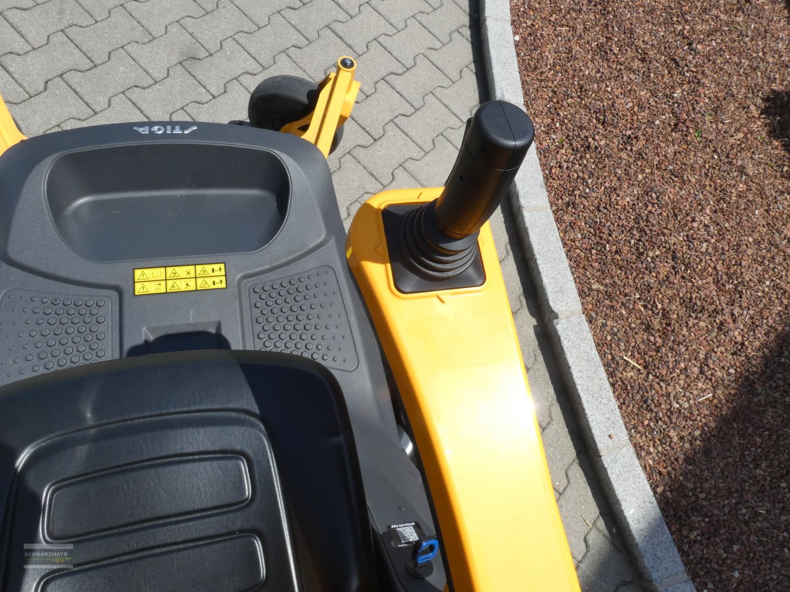 Rasentraktor del tipo Stiga Gyro 700e Zero Turn, Neumaschine en Gampern (Imagen 11)