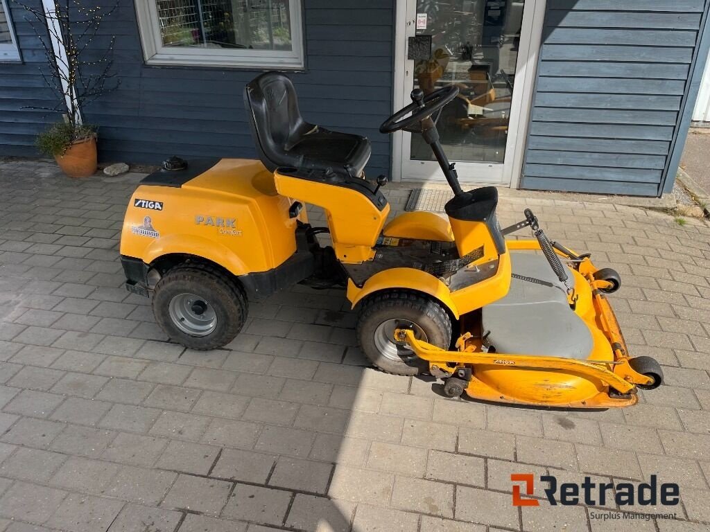 Rasentraktor des Typs Stiga P901 - 13-6113-25 Knækstyret, Gebrauchtmaschine in Rødovre (Bild 4)