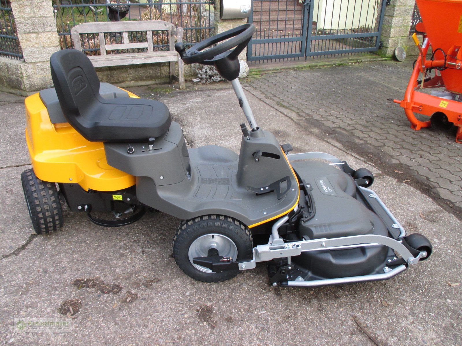 Rasentraktor a típus Stiga Park 300 mit Mähwerk Combi 95 Q Knicklenker Frontmäher, Neumaschine ekkor: Feuchtwangen (Kép 6)