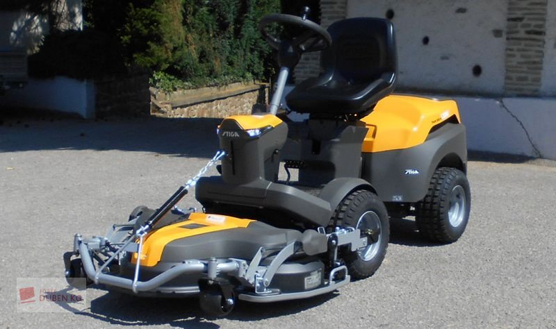 Rasentraktor des Typs Stiga Park 500 W & Combi 100 Q Plus, Neumaschine in Ziersdorf (Bild 9)