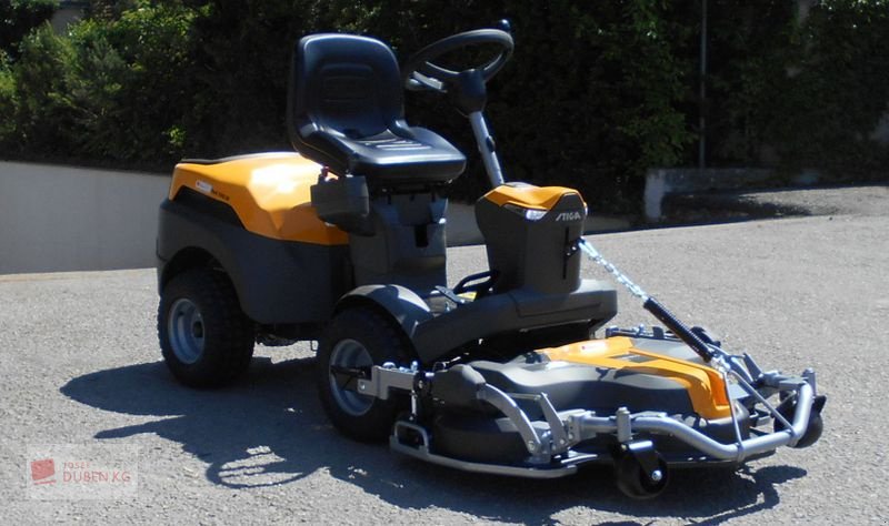Rasentraktor des Typs Stiga Park 500 W & Combi 100 Q Plus, Neumaschine in Ziersdorf (Bild 3)