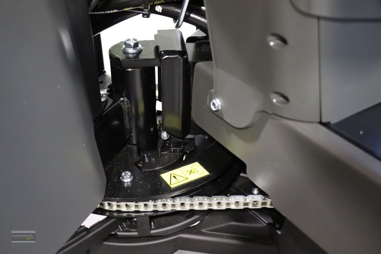 Rasentraktor des Typs Stiga PARK 500 WX+Combi 100 Q Plus, Neumaschine in Gampern (Bild 13)