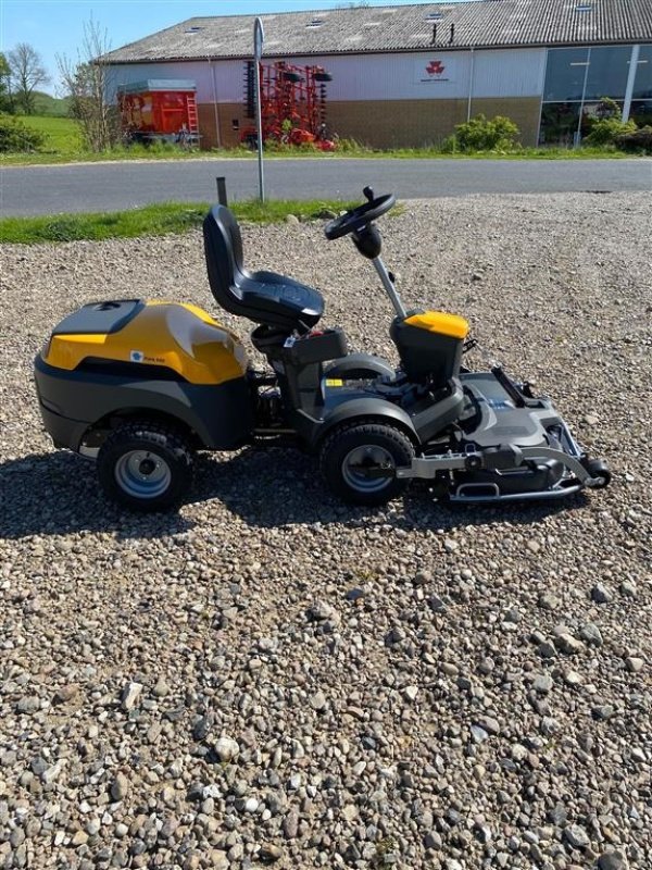 Rasentraktor des Typs Stiga Park 500, Gebrauchtmaschine in Ringe (Bild 3)