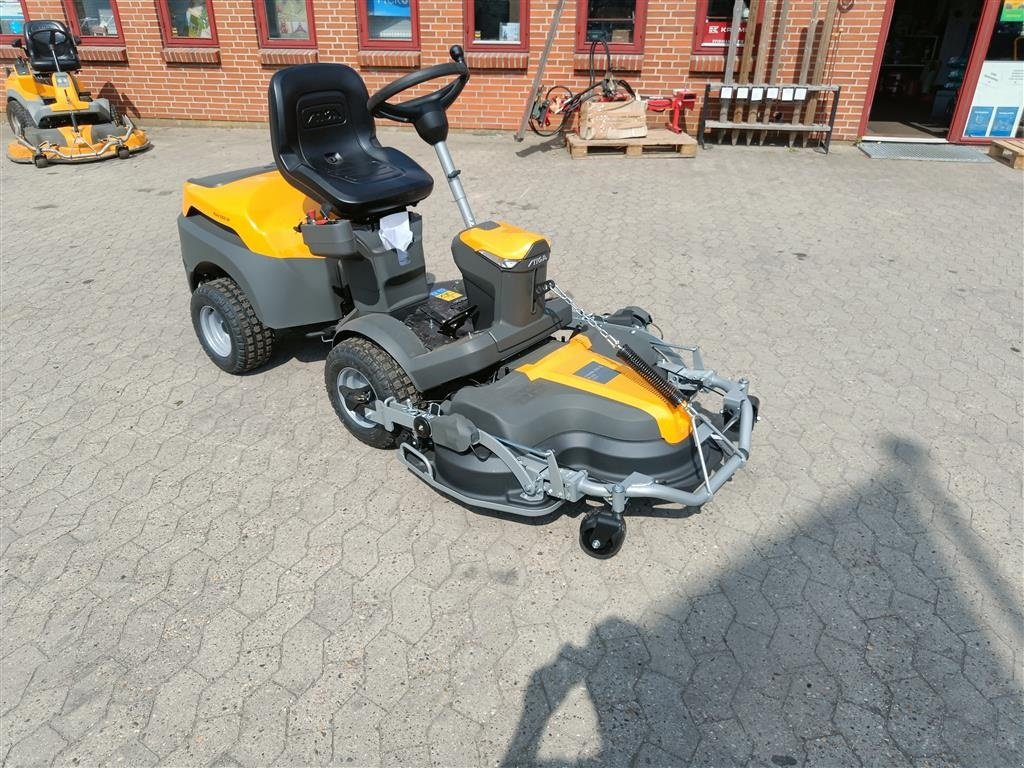 Rasentraktor des Typs Stiga Park 500W  Combi 100 Q klippebord, Gebrauchtmaschine in Egtved (Bild 2)