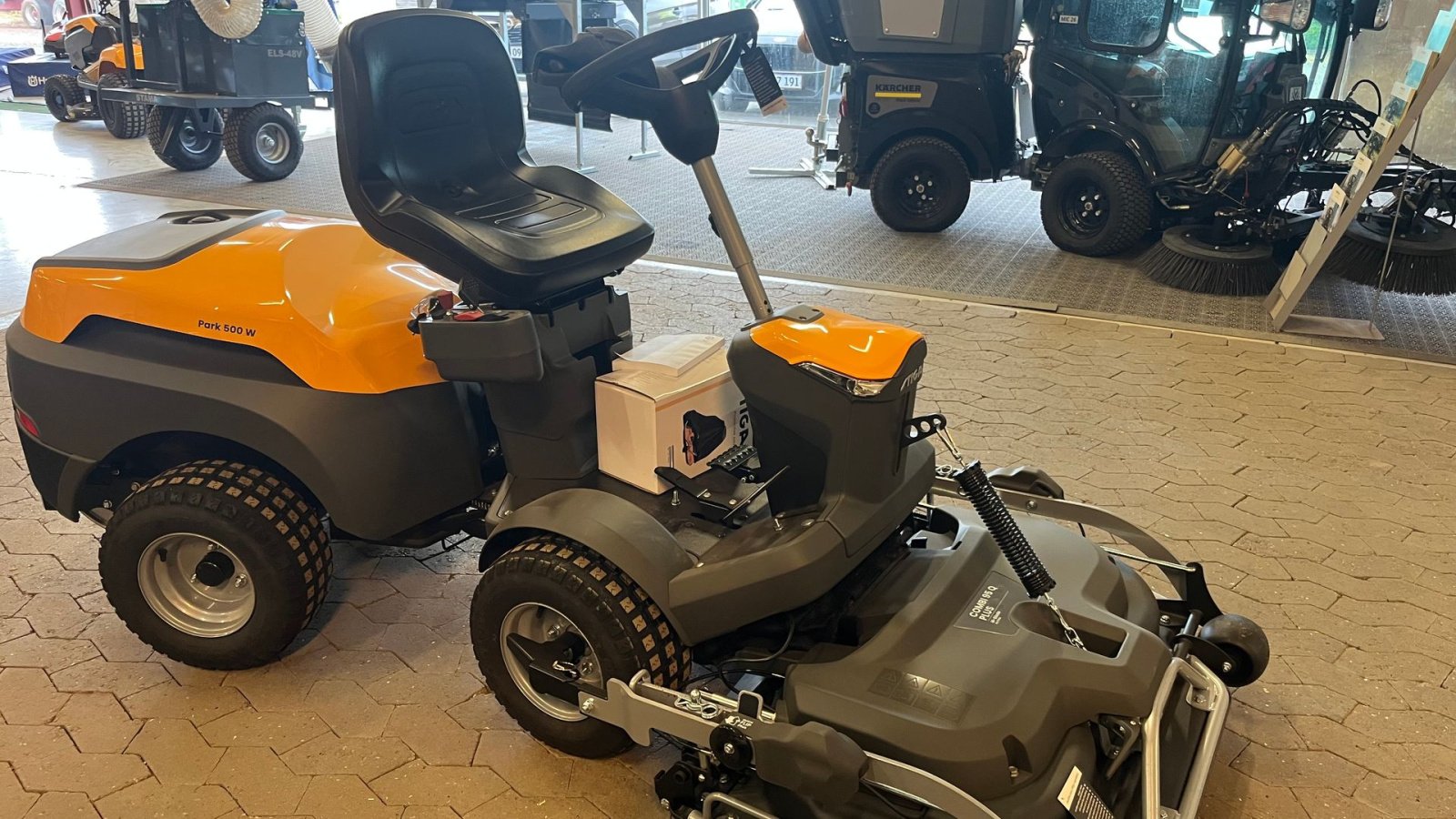 Rasentraktor tip Stiga Park 500W Inkl 95 cm klipper., Gebrauchtmaschine in Vejle (Poză 2)