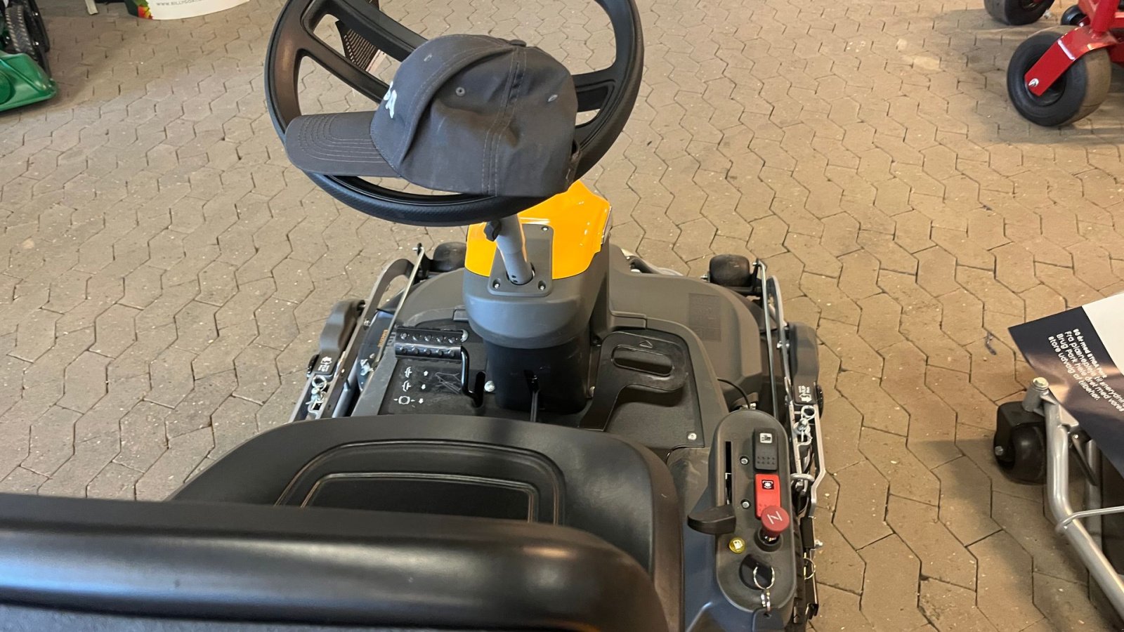 Rasentraktor tip Stiga Park 500W Inkl 95 cm klipper., Gebrauchtmaschine in Vejle (Poză 6)