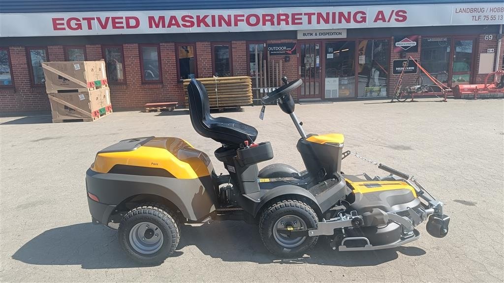 Rasentraktor des Typs Stiga Park 500WX Combi 100 Q Plus, Gebrauchtmaschine in Egtved (Bild 1)