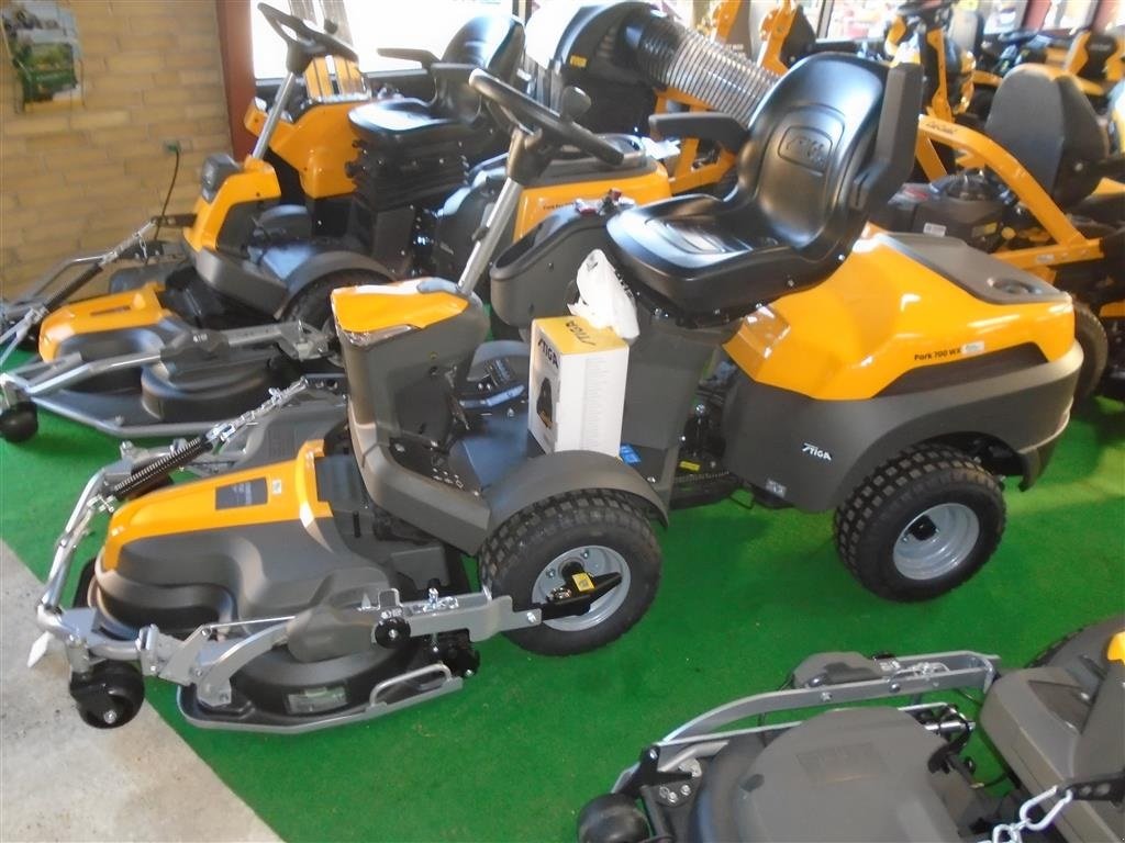 Rasentraktor des Typs Stiga Park 700 WX Super Tilbud Spar Kr. 14.000,-, Gebrauchtmaschine in Viborg (Bild 1)