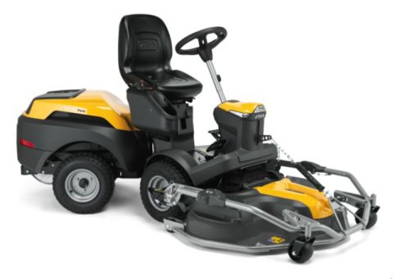 Rasentraktor des Typs Stiga Park 700 WX, Neumaschine in Bergheim (Bild 1)