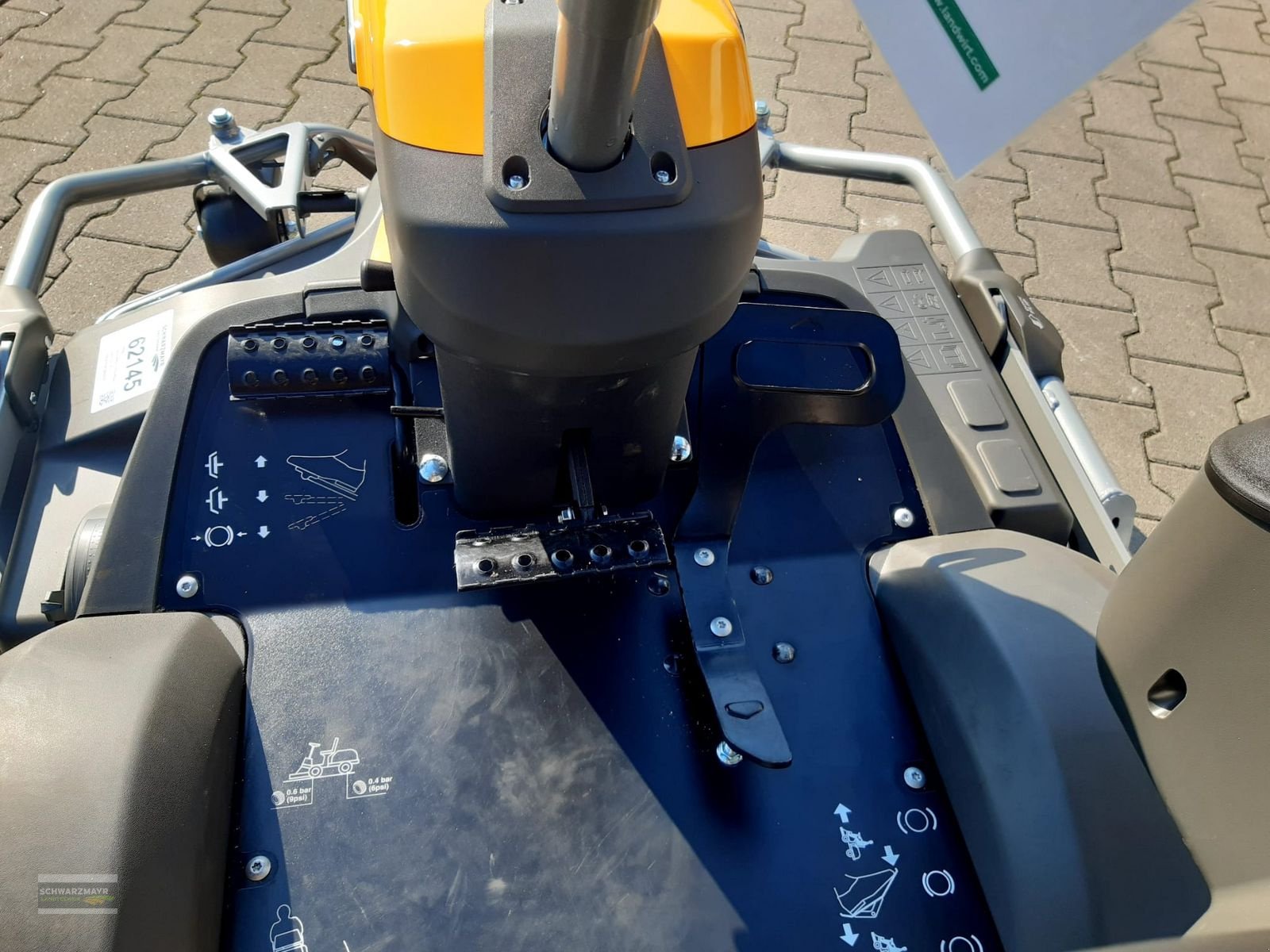 Rasentraktor des Typs Stiga PARK 700 WX, Neumaschine in Aurolzmünster (Bild 14)