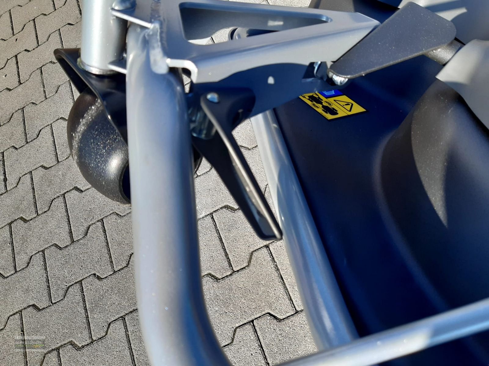 Rasentraktor des Typs Stiga PARK 700 WX, Neumaschine in Aurolzmünster (Bild 27)