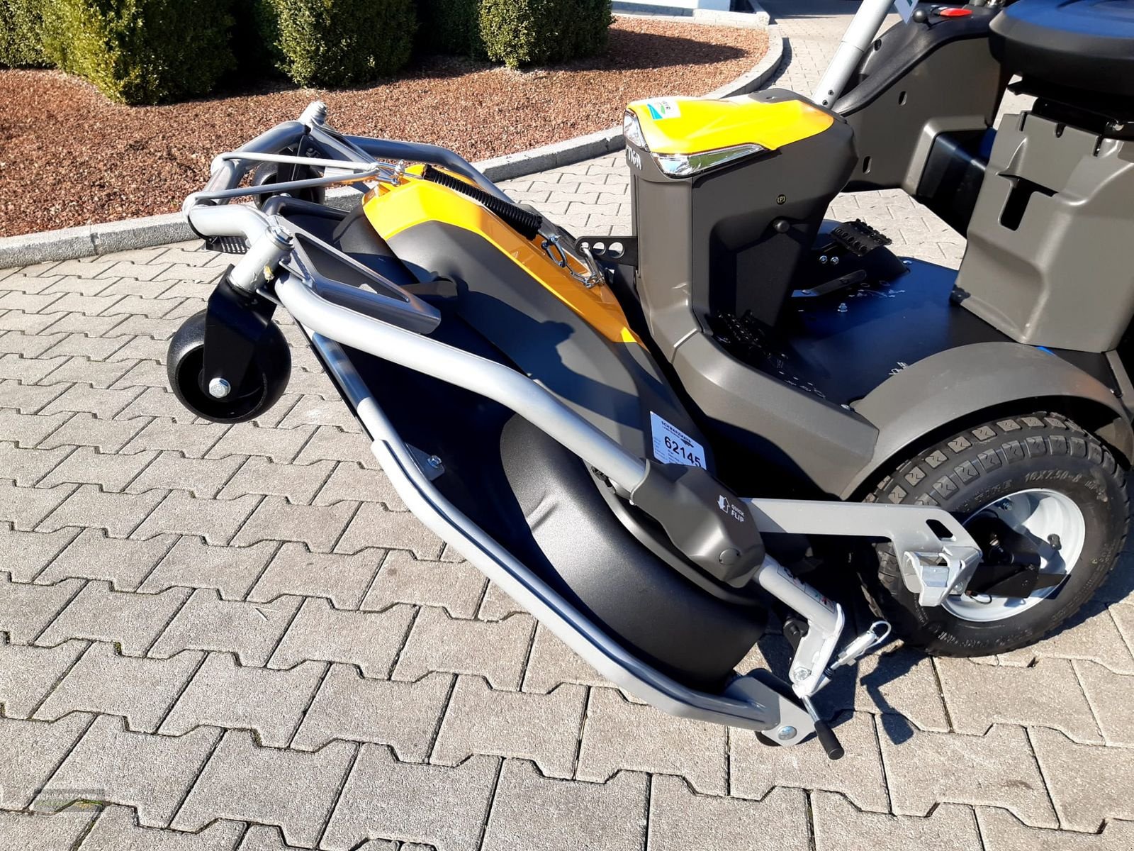 Rasentraktor des Typs Stiga PARK 700 WX, Neumaschine in Aurolzmünster (Bild 23)