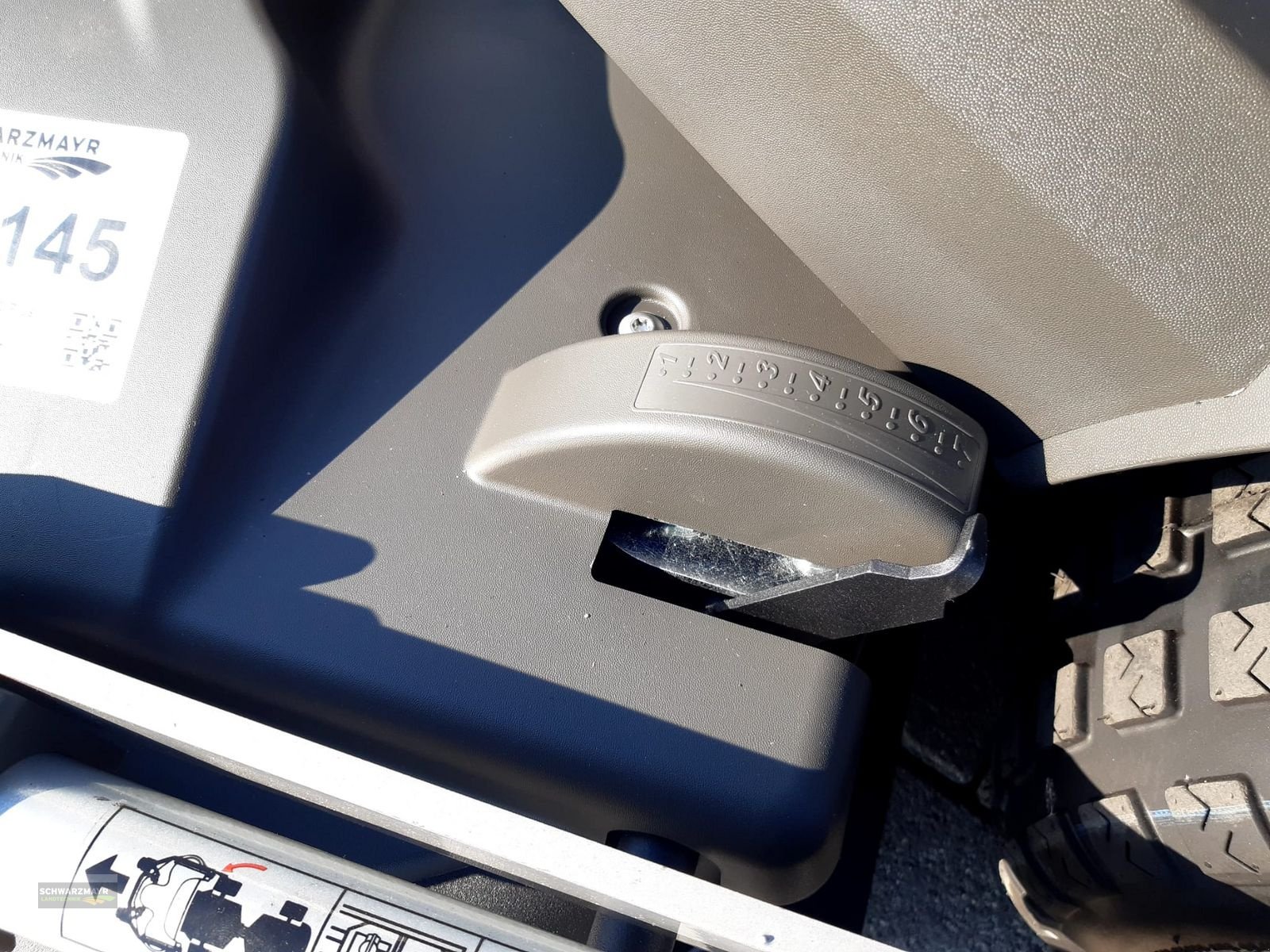 Rasentraktor des Typs Stiga PARK 700 WX, Neumaschine in Aurolzmünster (Bild 15)