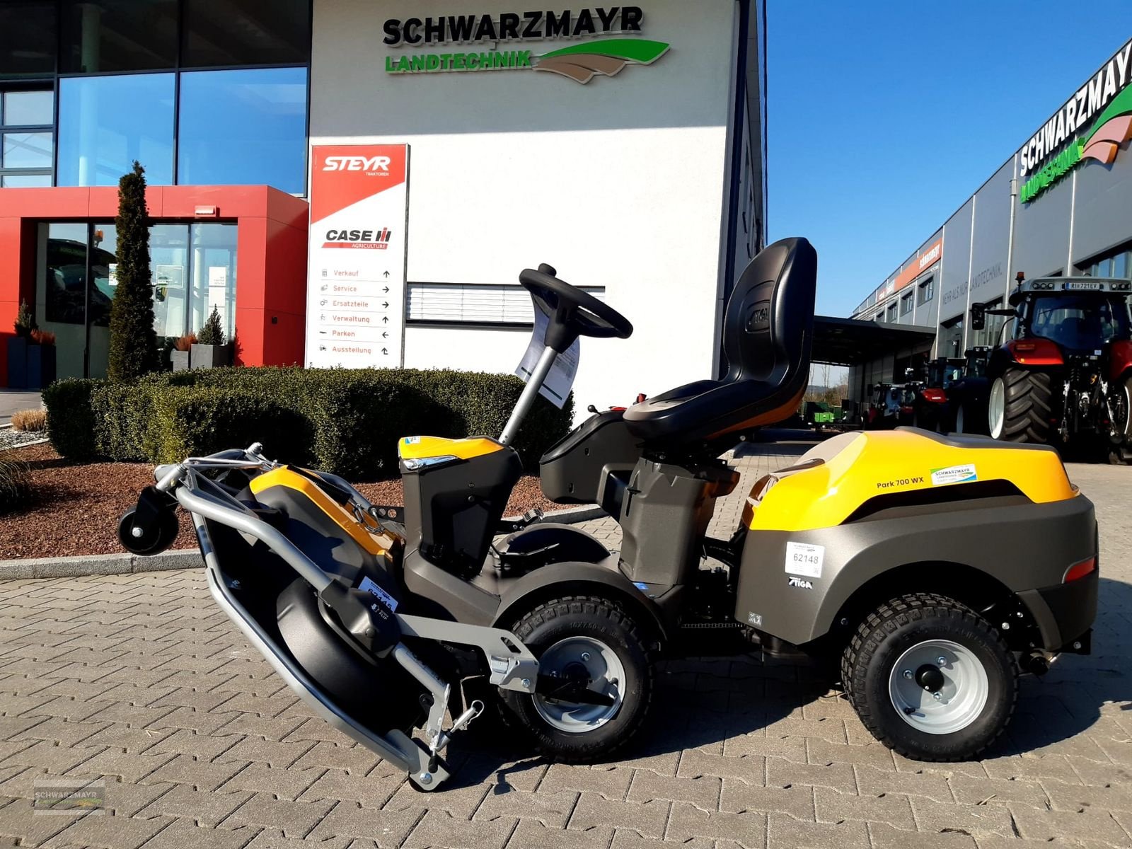 Rasentraktor des Typs Stiga PARK 700 WX, Neumaschine in Gampern (Bild 22)