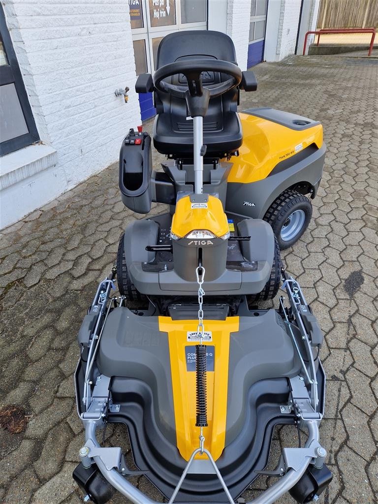 Rasentraktor des Typs Stiga Park 700WX, Gebrauchtmaschine in Sørvad (Bild 3)