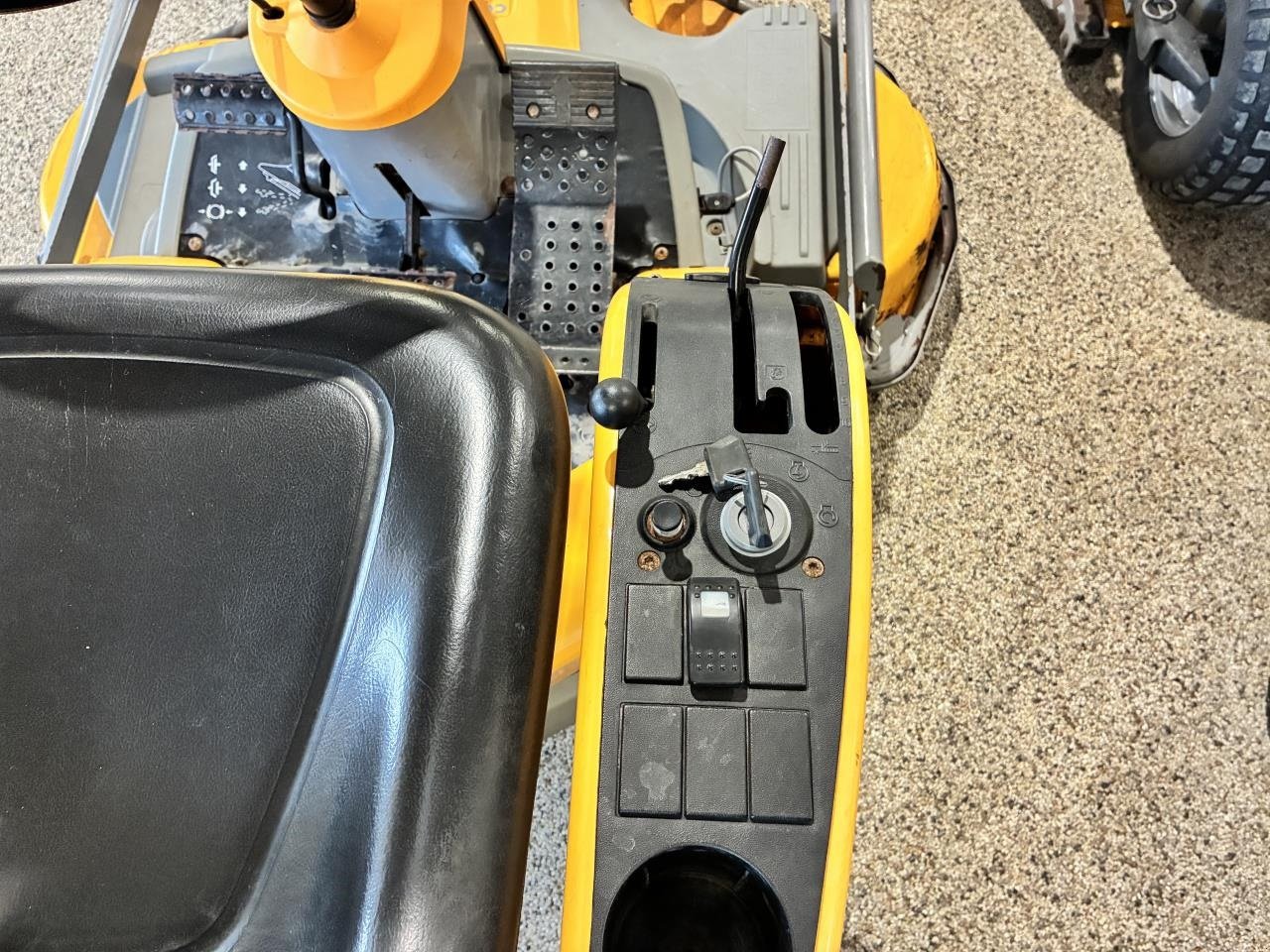 Rasentraktor типа Stiga PARK DIESEL HST, Gebrauchtmaschine в Ringkøbing (Фотография 4)