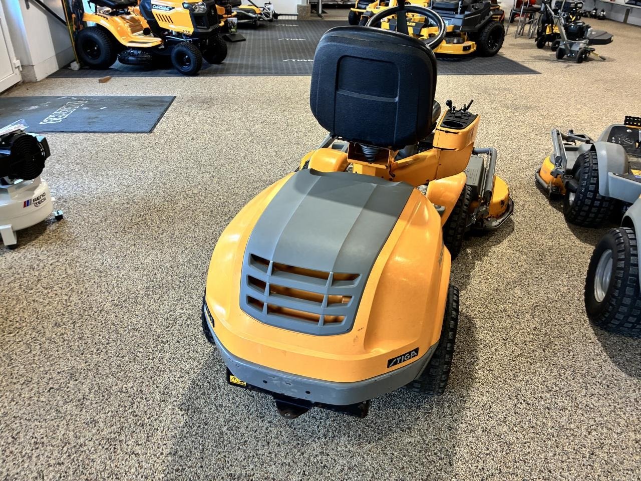 Rasentraktor типа Stiga PARK DIESEL HST, Gebrauchtmaschine в Ringkøbing (Фотография 3)