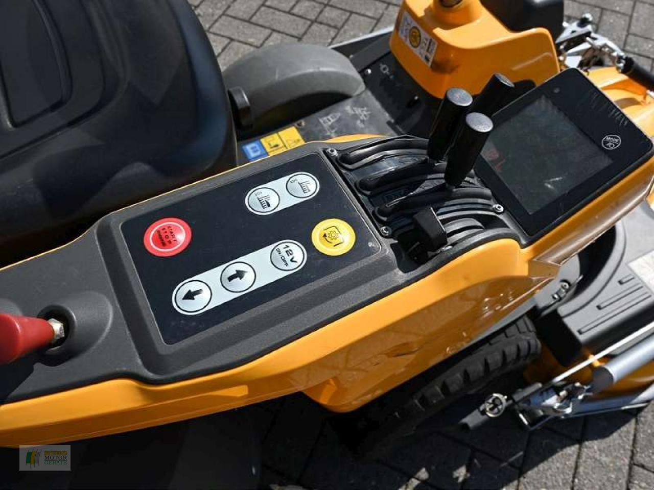 Rasentraktor tip Stiga PARK PRO 740 IOX, Gebrauchtmaschine in Cloppenburg (Poză 7)