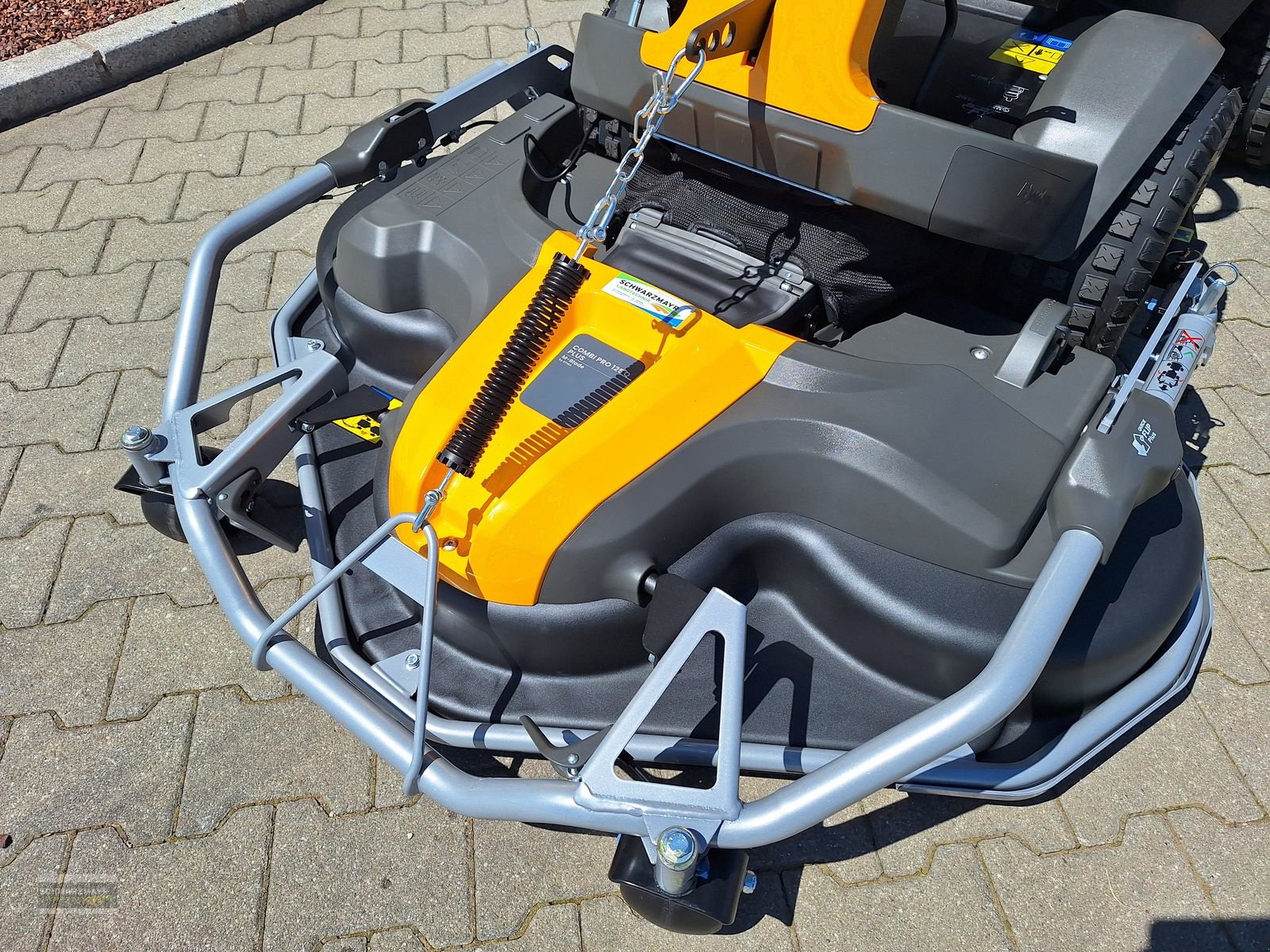 Rasentraktor des Typs Stiga PARK PRO 900 AWX, Neumaschine in Aurolzmünster (Bild 8)