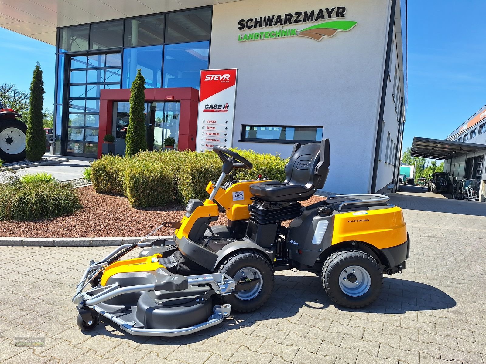 Rasentraktor des Typs Stiga PARK PRO 900 AWX, Neumaschine in Aurolzmünster (Bild 1)