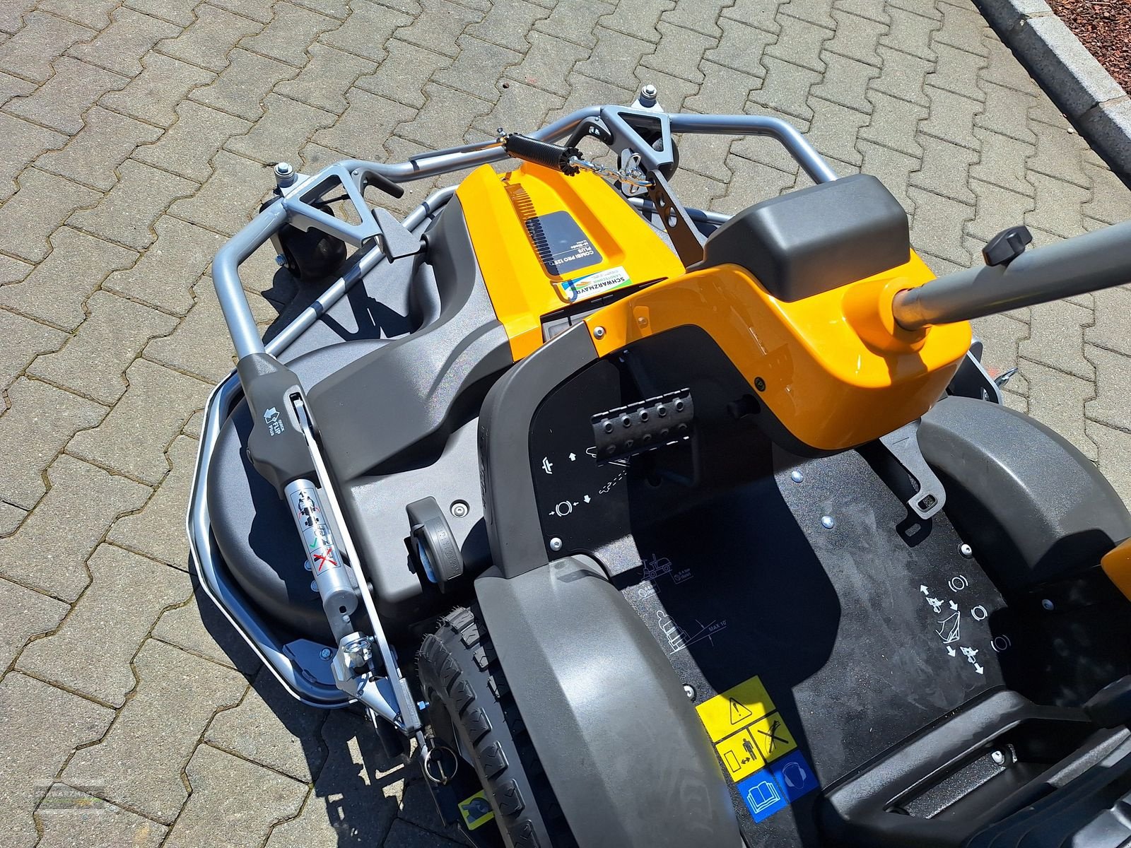 Rasentraktor des Typs Stiga PARK PRO 900 AWX, Neumaschine in Aurolzmünster (Bild 17)