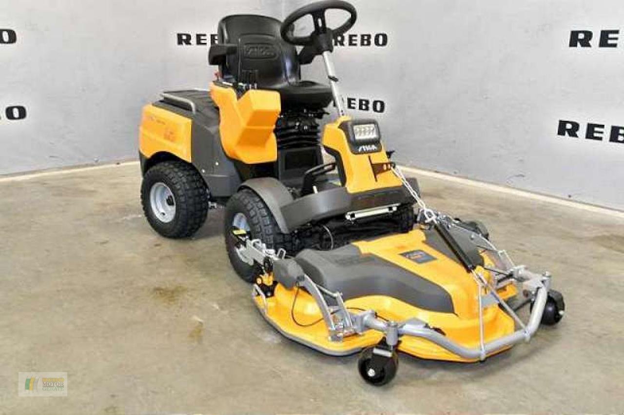 Rasentraktor del tipo Stiga PARK PRO 900 AWX, Neumaschine In Edewecht (Immagine 1)