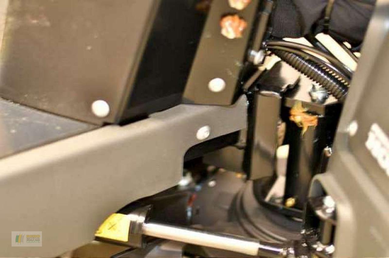 Rasentraktor tip Stiga PARK PRO 900 AWX, Neumaschine in Bredstedt (Poză 8)