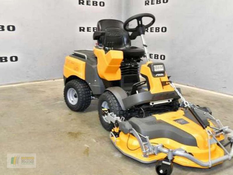 Rasentraktor des Typs Stiga PARK PRO 900 AWX, Neumaschine in Cloppenburg (Bild 1)
