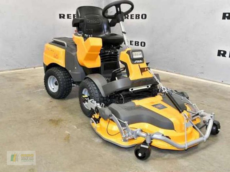 Rasentraktor del tipo Stiga PARK PRO 900 AWX, Neumaschine In Edewecht (Immagine 1)