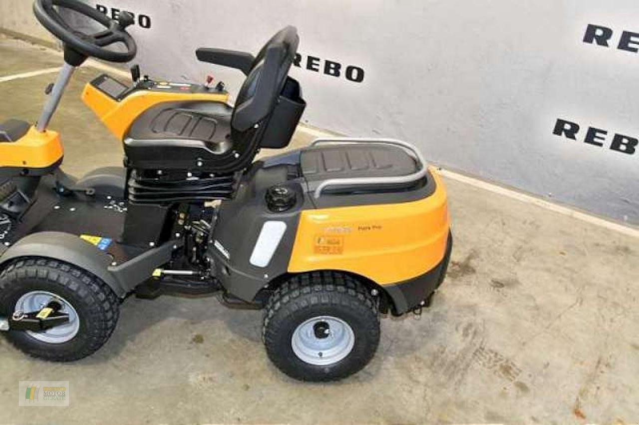 Rasentraktor del tipo Stiga PARK PRO 900 AWX, Neumaschine In Edewecht (Immagine 2)