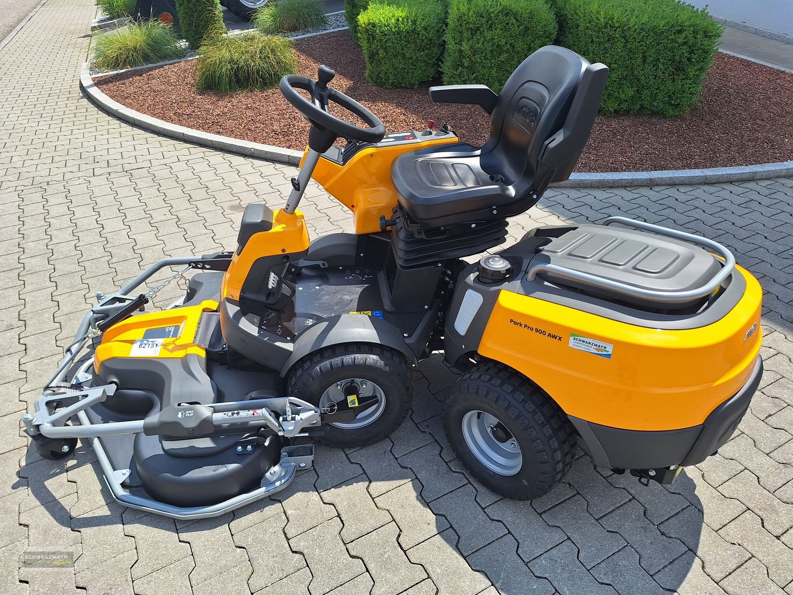 Rasentraktor des Typs Stiga PARK PRO 900 AWX, Neumaschine in Gampern (Bild 7)