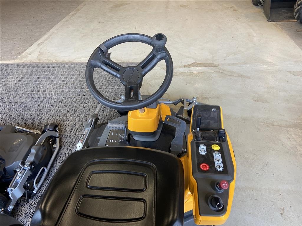 Rasentraktor des Typs Stiga Park PRO 900 WX inkl 125 cm qf bord, Gebrauchtmaschine in Vejle (Bild 4)