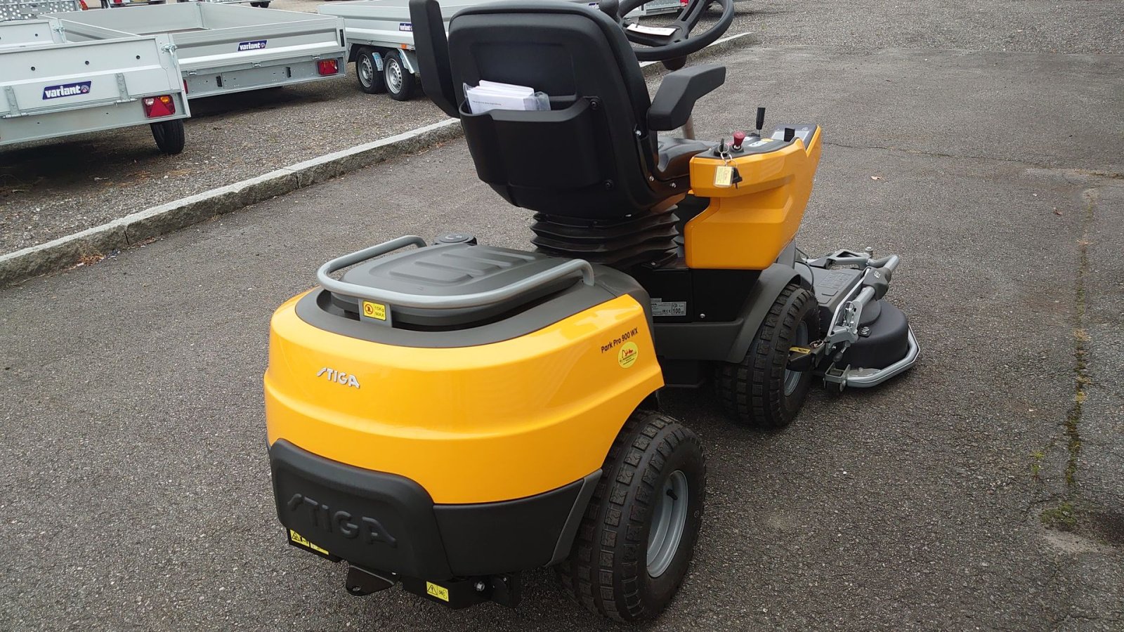 Rasentraktor des Typs Stiga Park PRO 900 WX, Gebrauchtmaschine in Nørresundby (Bild 4)