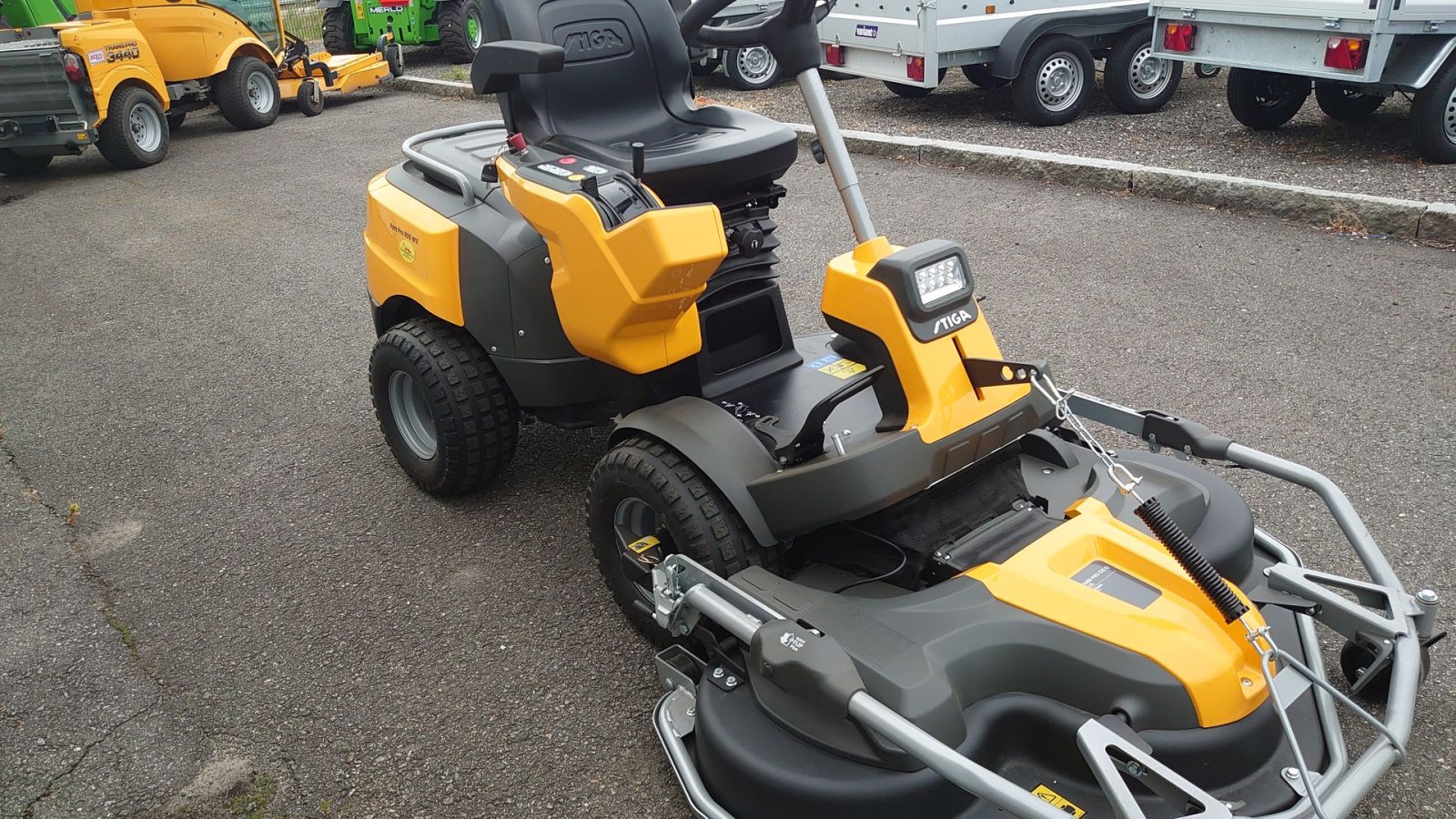 Rasentraktor des Typs Stiga Park PRO 900 WX, Gebrauchtmaschine in Nørresundby (Bild 3)