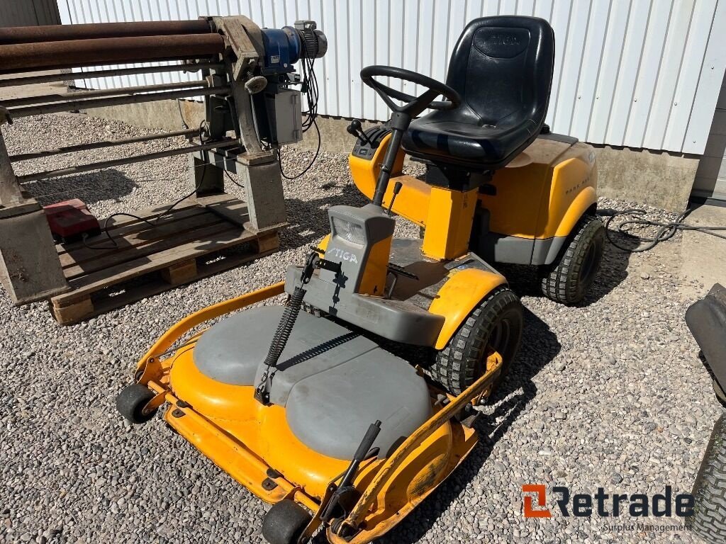 Rasentraktor типа Stiga Pro 16 frontrider, Gebrauchtmaschine в Rødovre (Фотография 1)
