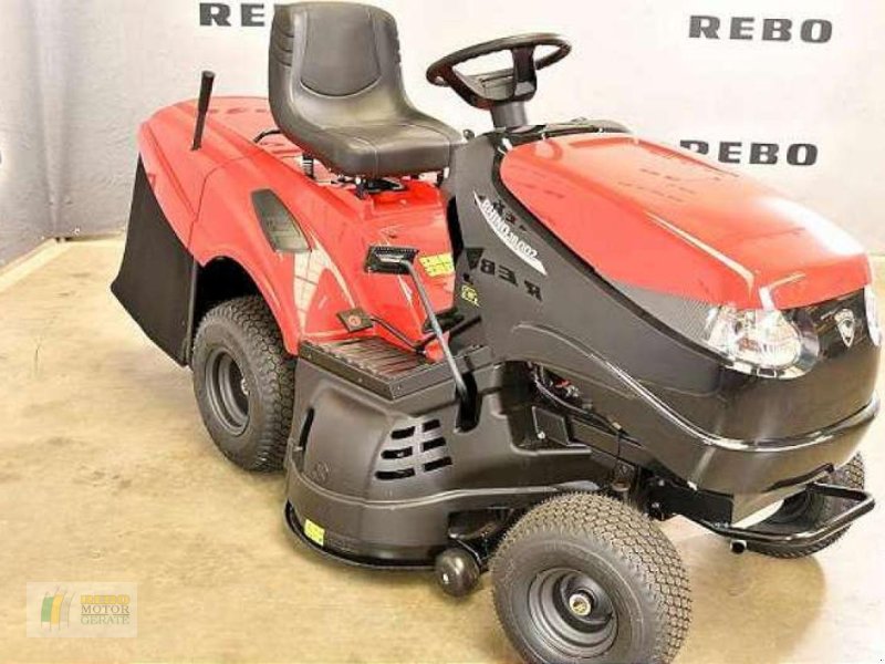 Rasentraktor typu Stiga RHINO 18/102, Neumaschine v Edewecht (Obrázek 1)