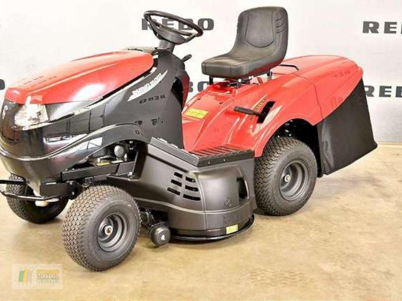 Rasentraktor des Typs Stiga RHINO 18/102, Neumaschine in Bredstedt (Bild 1)