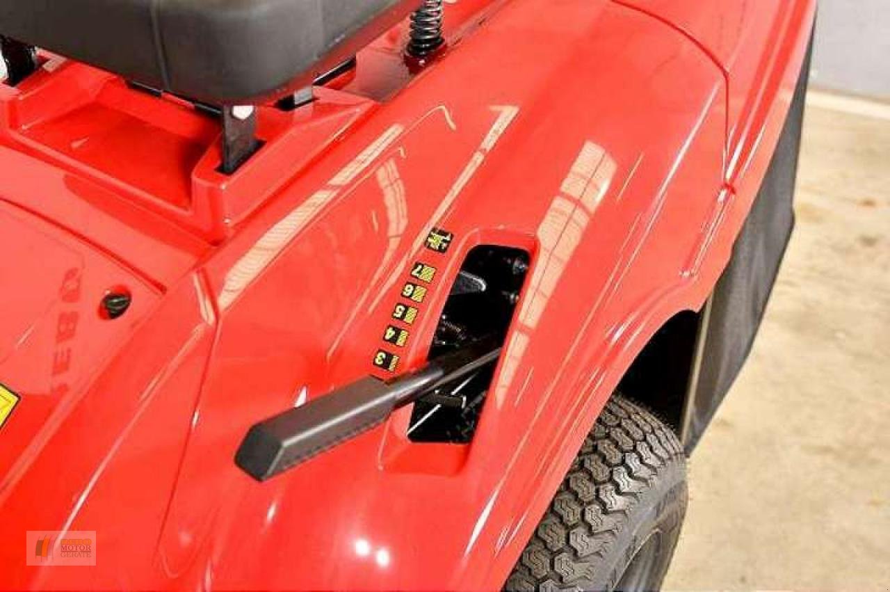 Rasentraktor typu Stiga RHINO 18/102, Neumaschine v Edewecht (Obrázek 4)