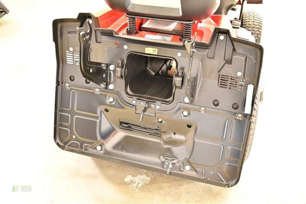 Rasentraktor typu Stiga RHINO 18/98, Neumaschine v Winsen (Obrázek 5)