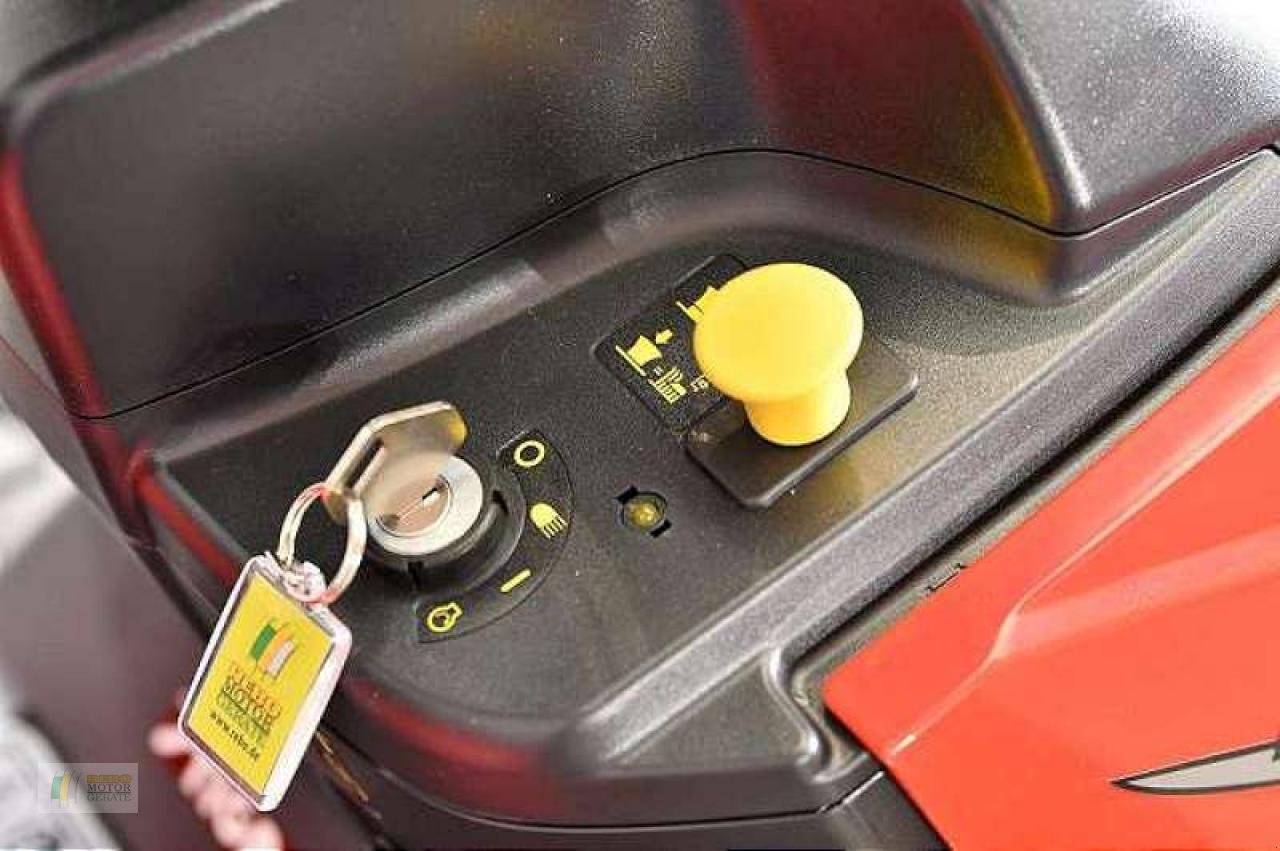 Rasentraktor typu Stiga RHINO 18/98, Neumaschine v Winsen (Obrázek 8)