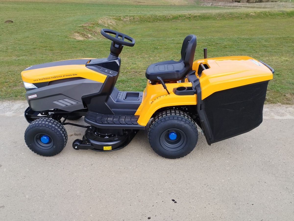 Rasentraktor des Typs Stiga Stiga Estate 384 E Rasentraktor, Neumaschine in NATTERNBACH (Bild 7)