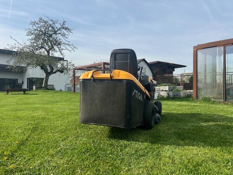 Rasentraktor des Typs Stiga Stiga Estate 7102W ST 650 Twin, Vorführmaschine in NATTERNBACH (Bild 5)