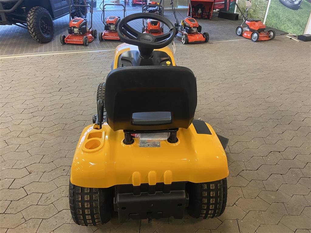 Rasentraktor des Typs Stiga Tornado 398 med 98 cm klipper, Gebrauchtmaschine in Vejle (Bild 2)