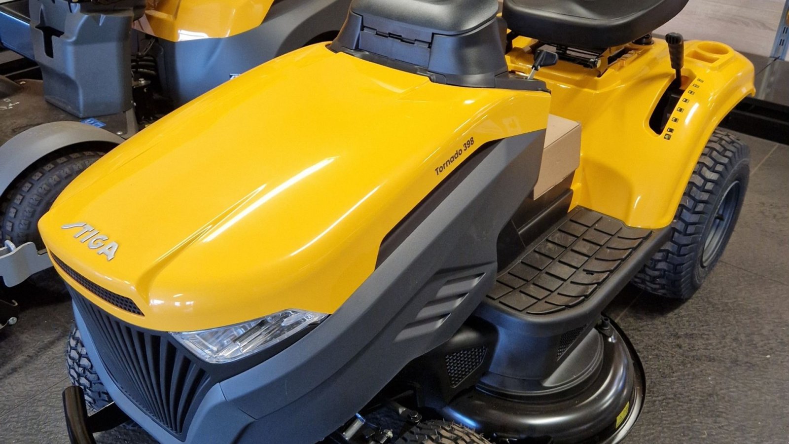 Rasentraktor typu Stiga Tornado 398, Gebrauchtmaschine v Sørvad (Obrázek 1)