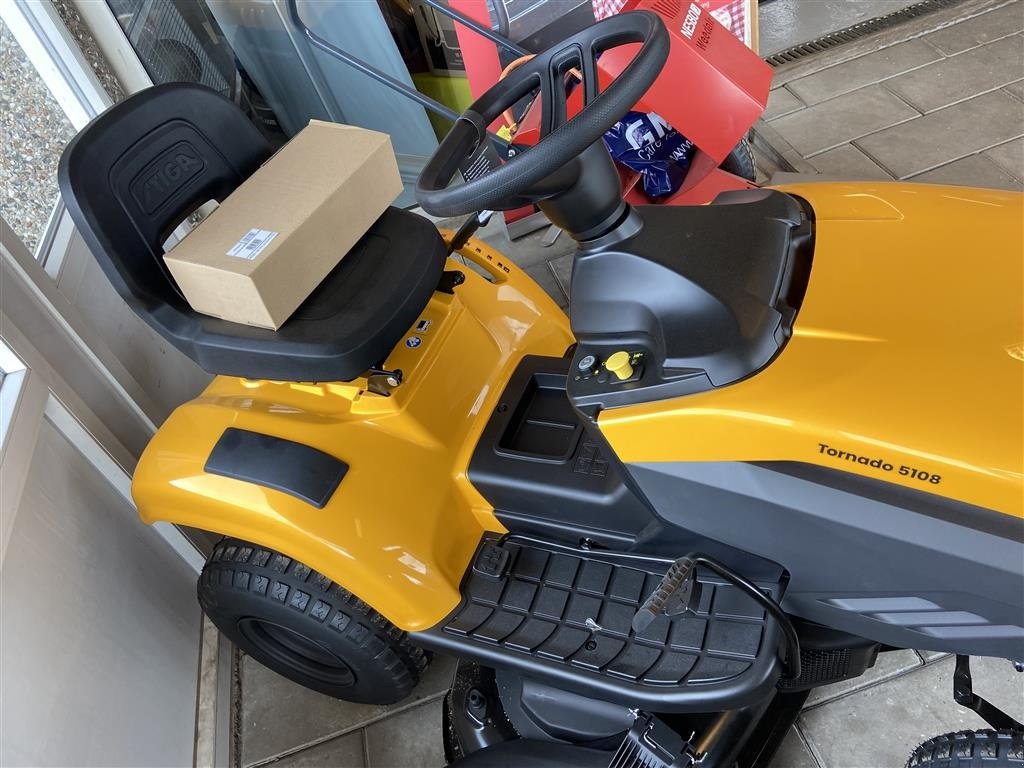 Rasentraktor des Typs Stiga Tornado 5108, Gebrauchtmaschine in Vejle (Bild 4)