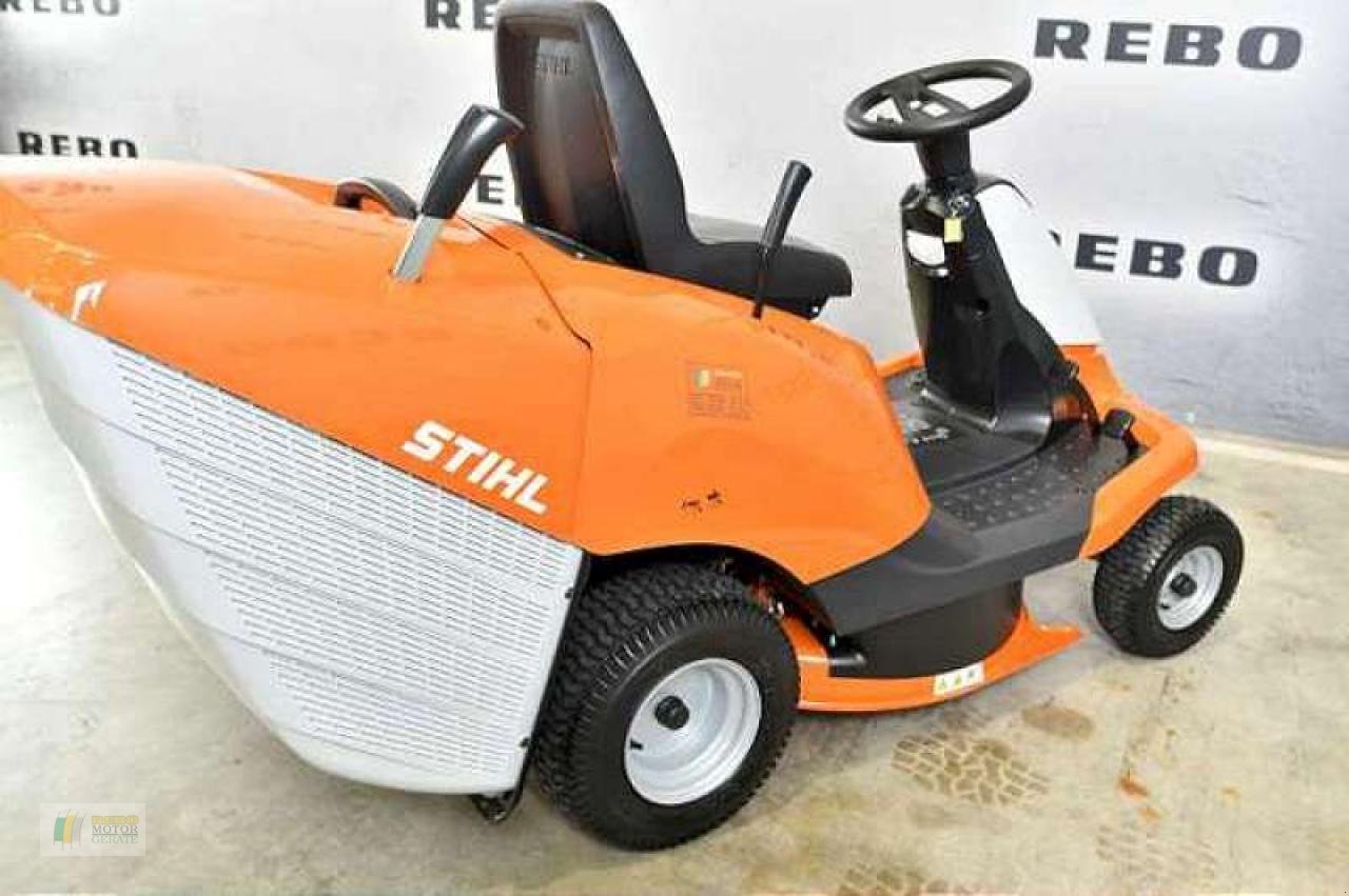 Rasentraktor от тип Stihl RT 4082, Neumaschine в Winsen (Снимка 2)