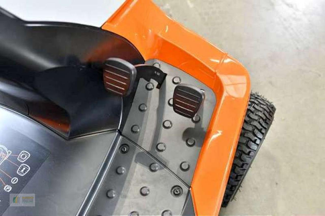 Rasentraktor типа Stihl RT 4082, Neumaschine в Winsen (Фотография 4)