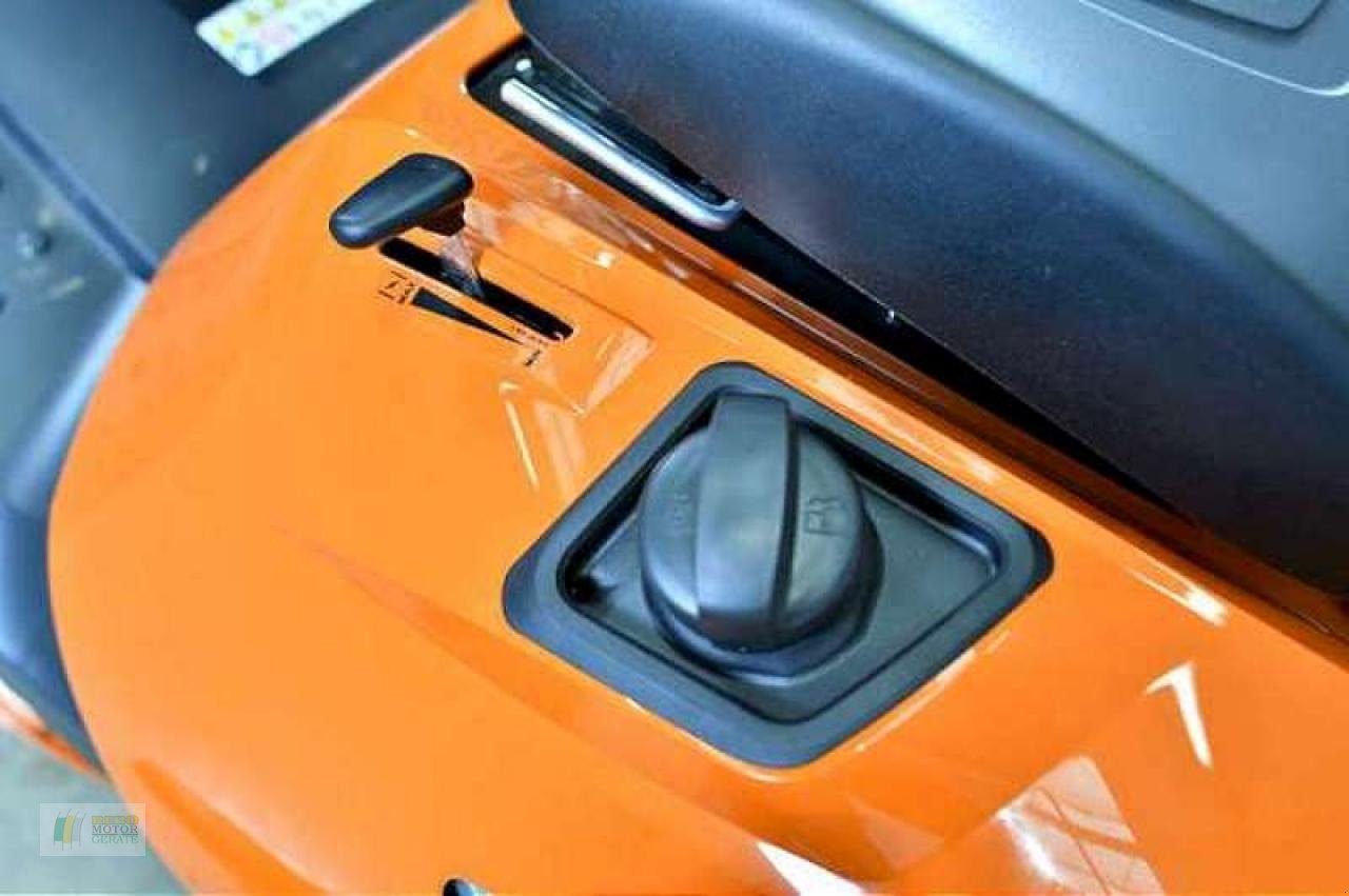 Rasentraktor typu Stihl RT 4082, Neumaschine w Winsen (Zdjęcie 9)